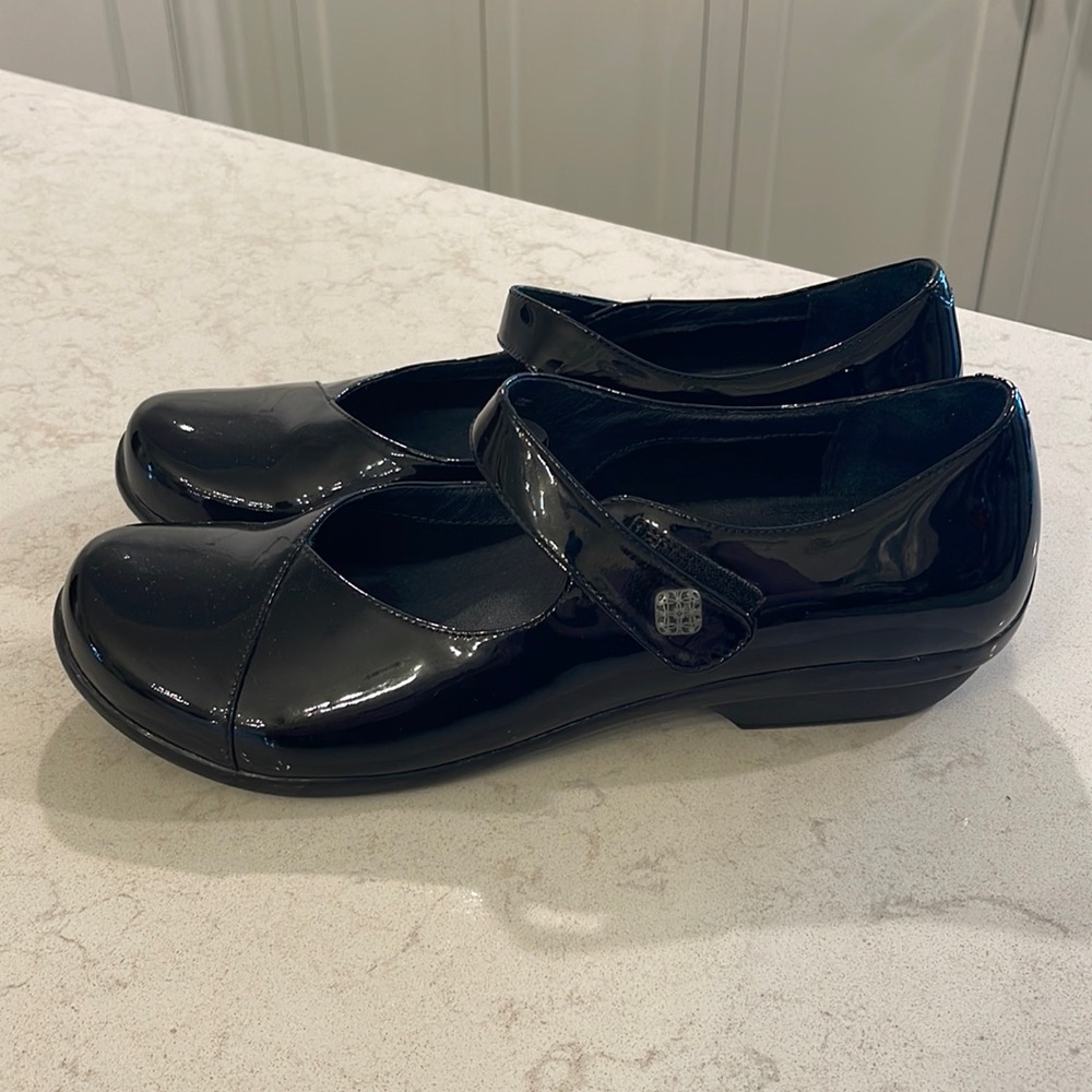 Dansko Black professional shoes clogs Sz 43 US 10